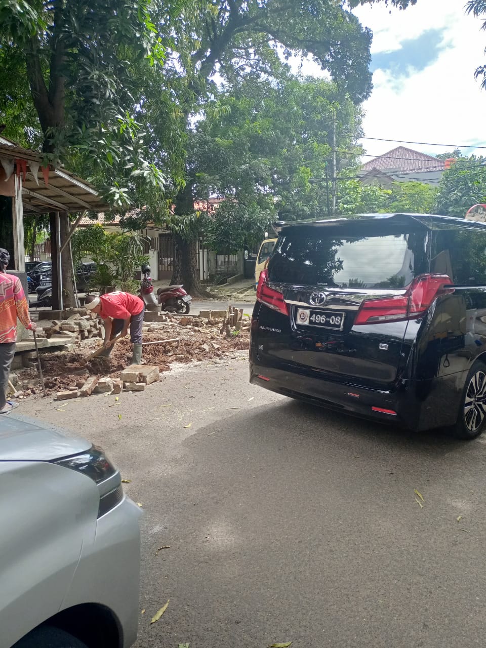 Penataan trotoar di Jalan Kerinci 5 Wilayah Kebayoran Baru Jakarta Selatan
